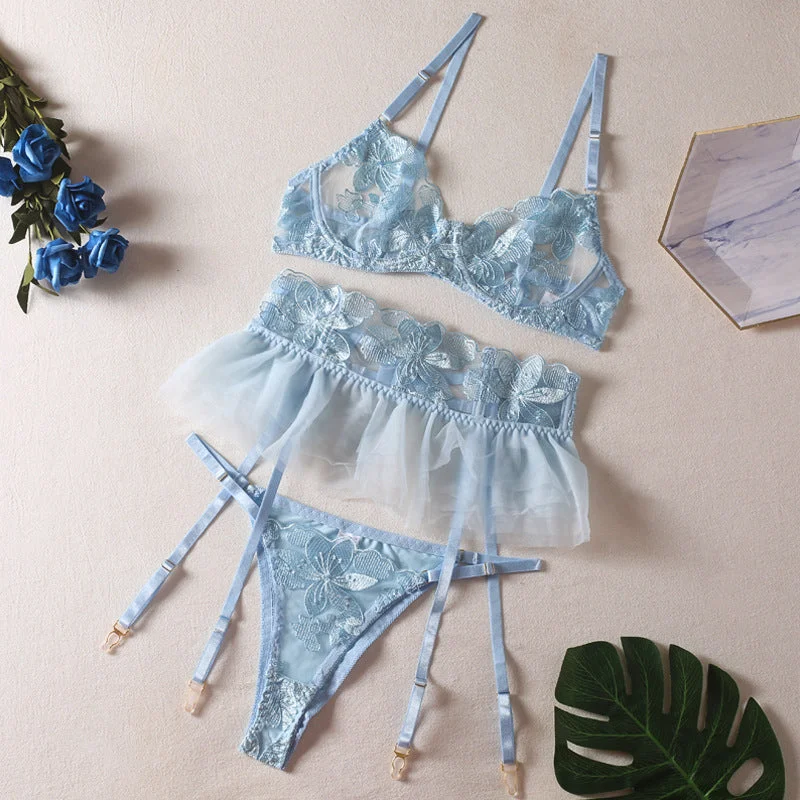 New! Belle Embroidery 3-Piece set