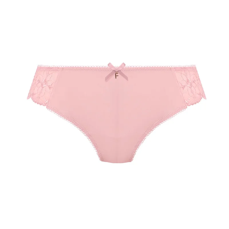 Freya Hallie Brief