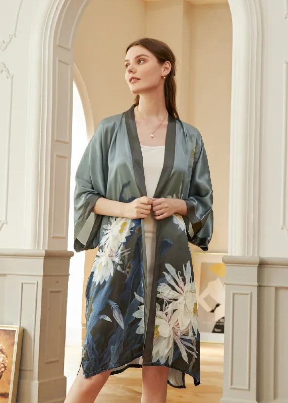 Hanami Kimono Robe