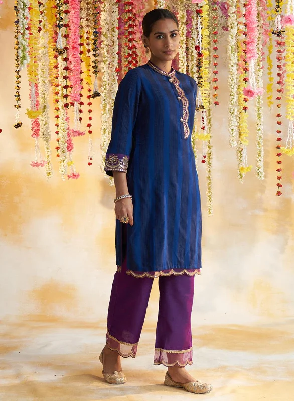 Blue Solid Kurta Set With Embroidery