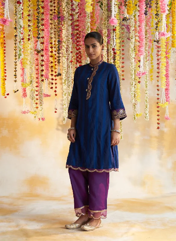 Blue Solid Kurta Set With Embroidery