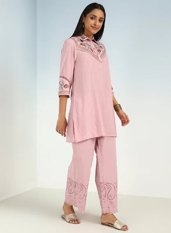 Pink Embroidered Tunic for Women with Classic Collar