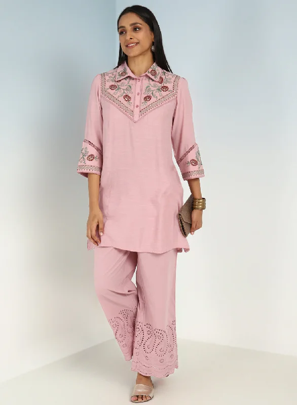 Pink Embroidered Tunic for Women with Classic Collar