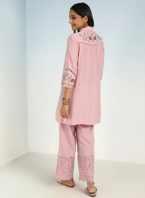 Pink Embroidered Tunic for Women with Classic Collar