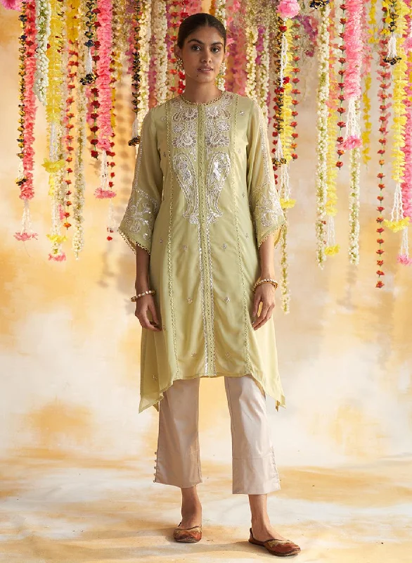 Apple Green Kurta With Delicate Embroidery