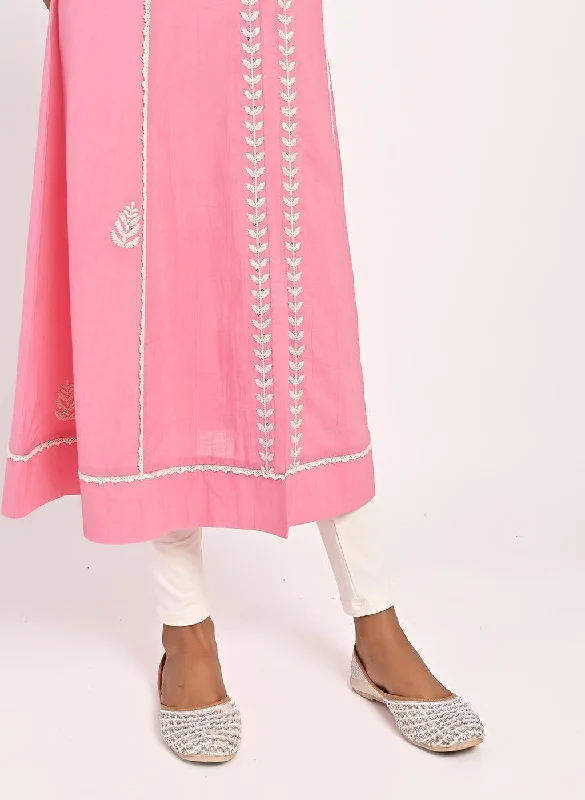 Pink Round-neck Embroidered Straight Kurta for Women