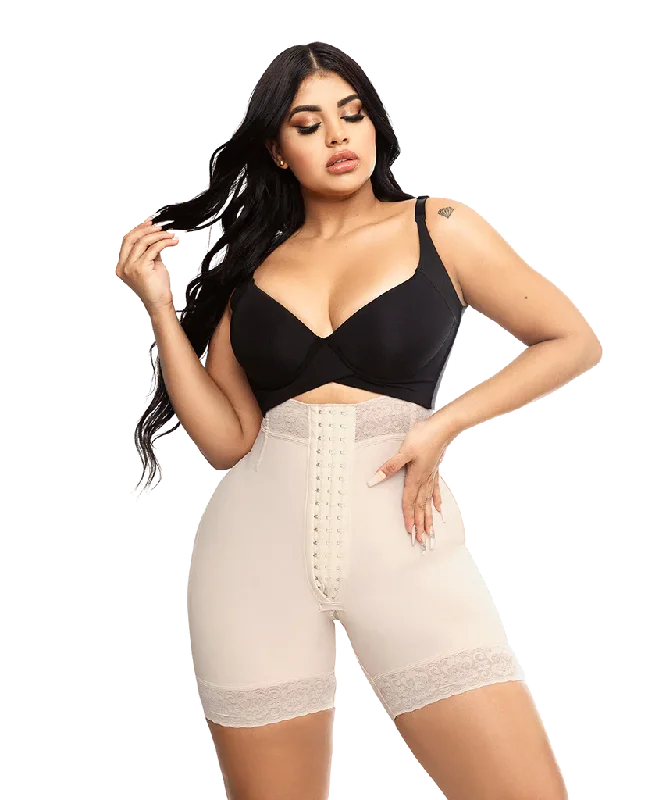 Short Faja Beige de Broches Reloj de Arena ( Ref. O-076 )