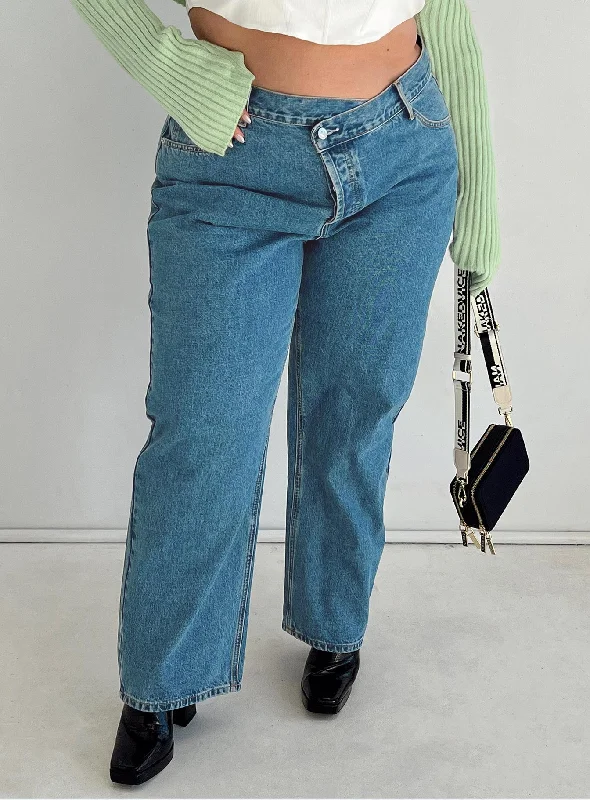 Holly Asymmetric Straight Leg Jean Mid Wash Denim Curve